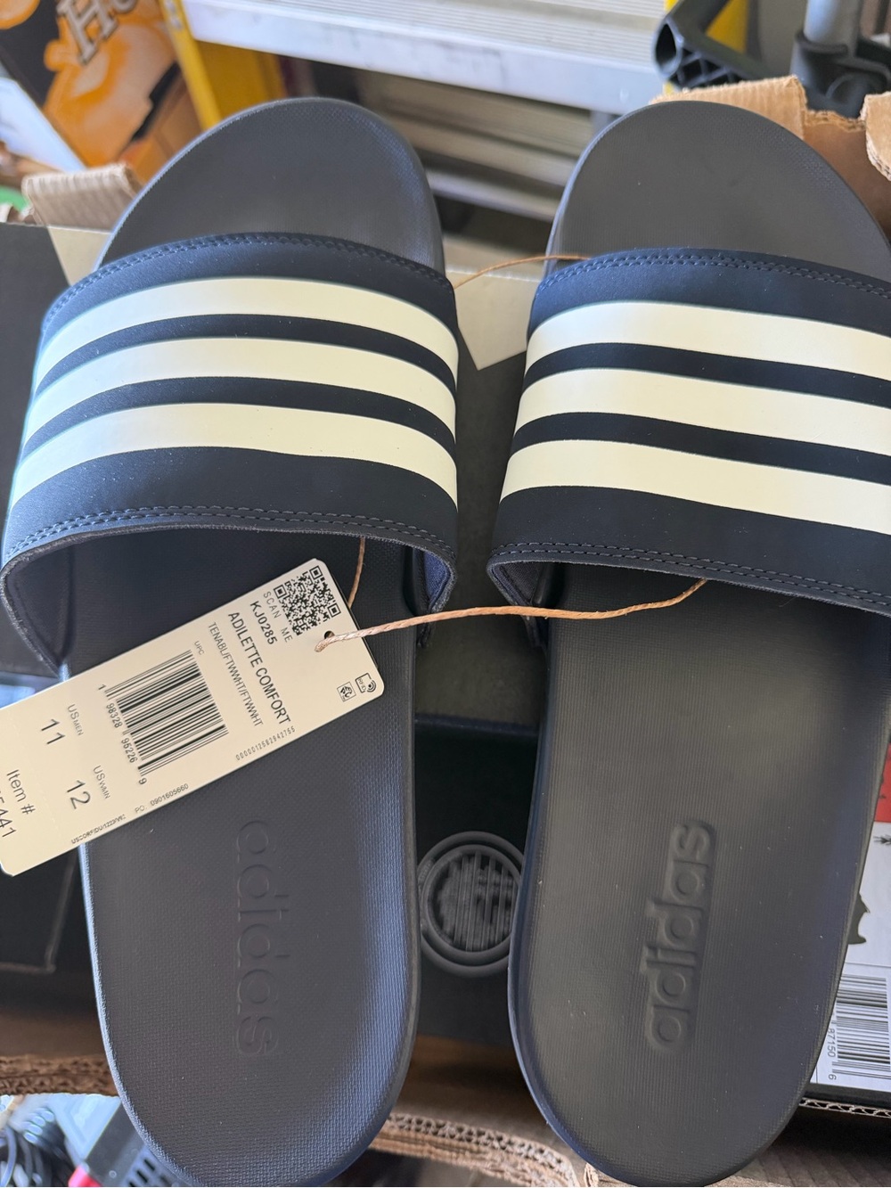 Adidas Adilette Comfort Slide - Navy/White